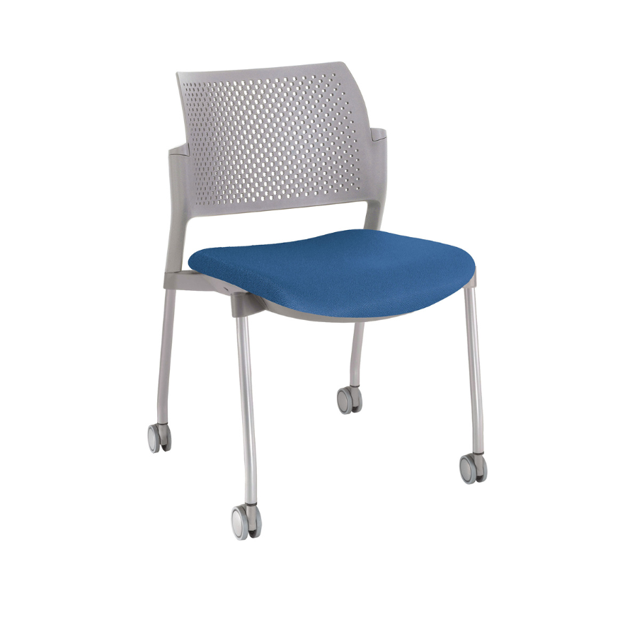 Silla visita KYOS